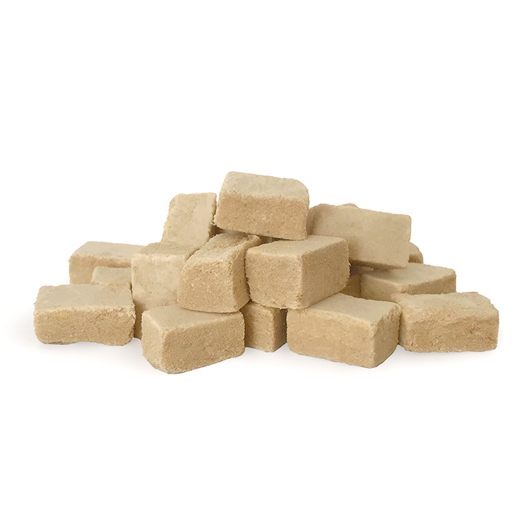 Freeze-dried raw meat cubes