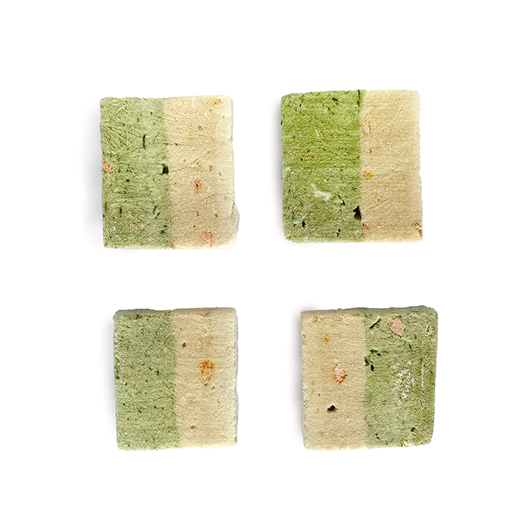 Freeze-dried bicolor cake