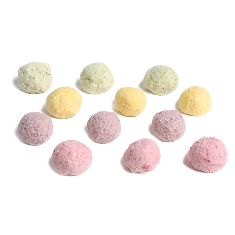 Freeze-dried colored meatballs